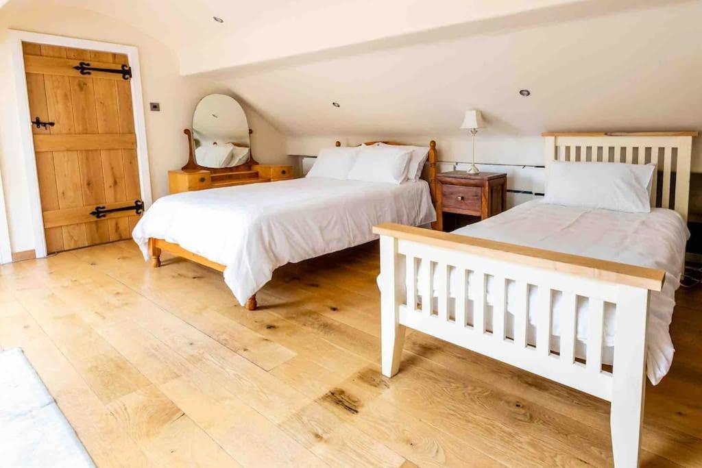 Four Bed Barn Conversion Junction 37 38 M1 Barnsley Dış mekan fotoğraf